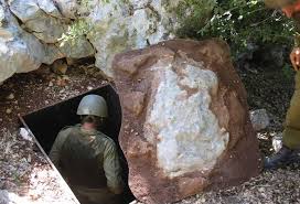 "Hizbullah, Tünelleriyle Altımızı Oyuyor Olabilir"